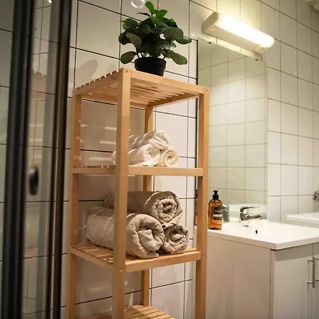 Stvg Centre, Heart Of The City, 3 Bedroom Apartment *