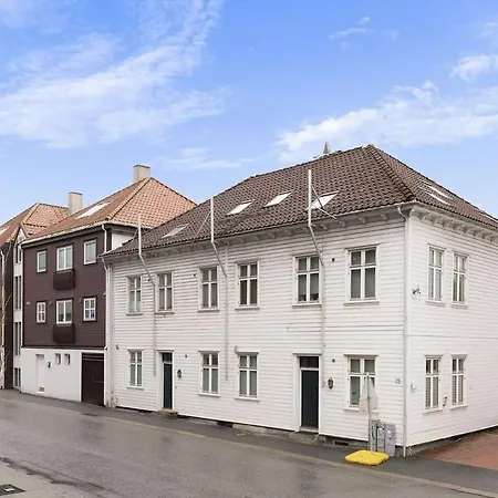 Stvg Centre, Heart Of The City, 3 Bedroom Appartement *