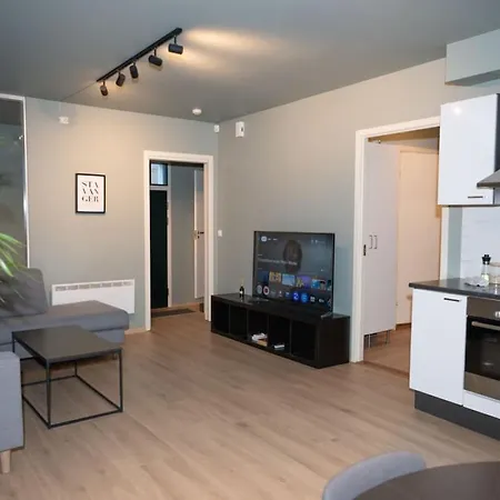 Stvg Centre, Heart Of The City, 3 Bedroom *